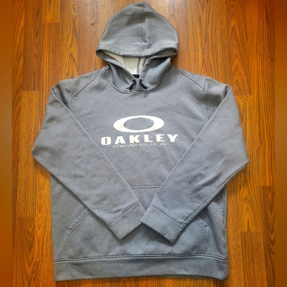 Grey Oakley Men’s Large Hoodie Pullover – Stylish & Comfortable B19 - Picture 1 of 7